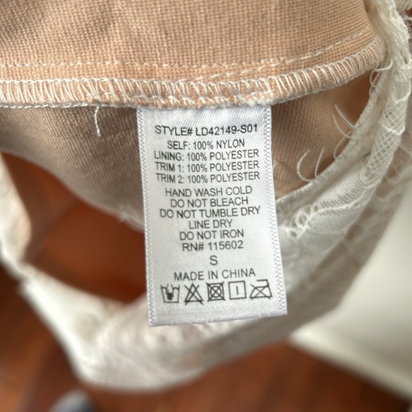 LUSH DRESS - Picture 4 of 4